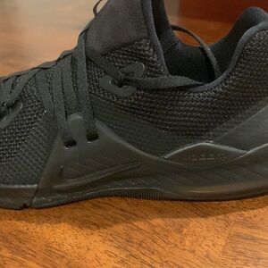 Never warn. New. Air Zoom Trainer 9.5